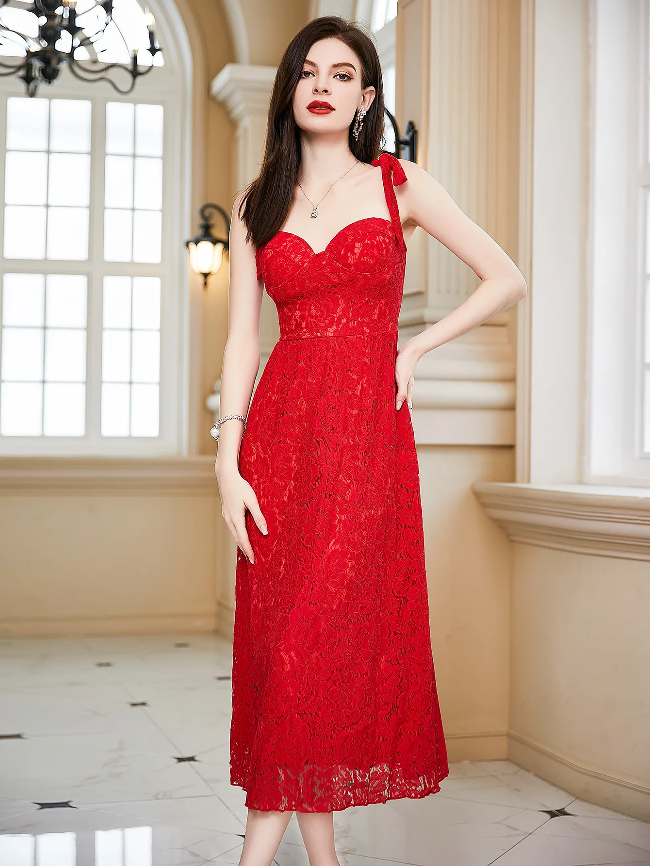 2023 Елегантни червени спагети знаменитост вечерни рокли за жени дантела без гръб дипломиране топка рокля секси рожден ден рокля