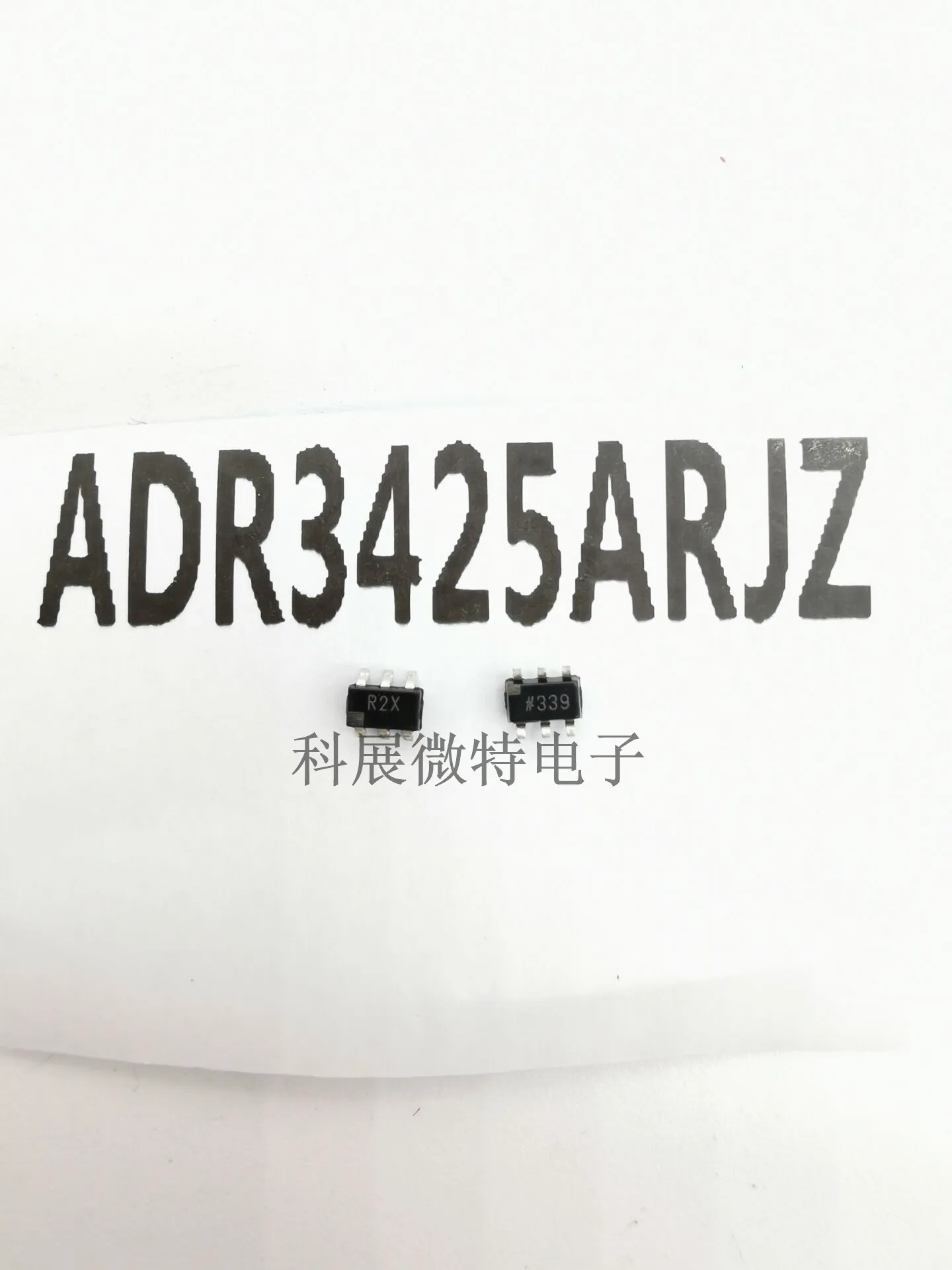 ADR3425ARJZ-R7 ADR3425 SOT23-6 Интегриран чип Оригинален Нов