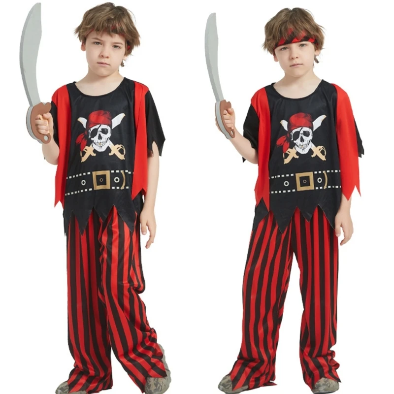 Boys Пиратски костюм Ролеви игри Комплект за Хелоуин партита Косплей-събития Пиратски костюм Раиран панталон Къс ръкав отгоре