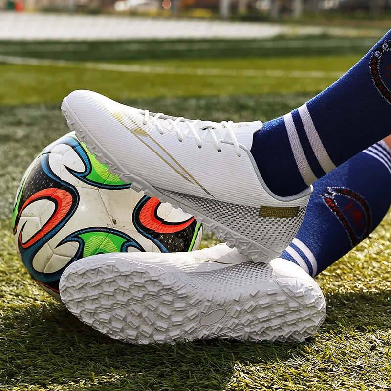 Нови мъжки футболни обувки на открито FG/TF детски глезена футболни обувки тренировъчни обувки капка доставка ултра-лек футзал удобен мек