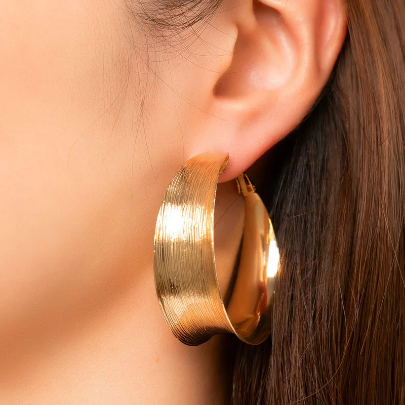 Триизмерни метални обеци с четка за жени преувеличени парти подарък модни бижута аксесоари за уши CE129